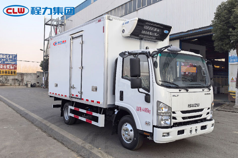 كم تكلفة الشاحنة المبردة OEM