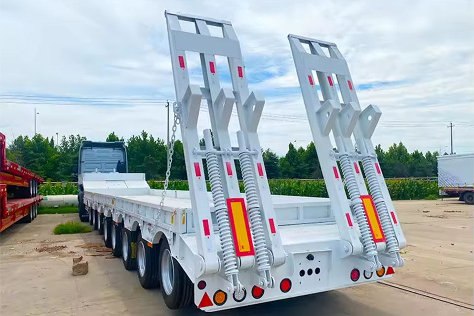 Che cos'è l'importazione di un semirimorchio a pianale ribassato