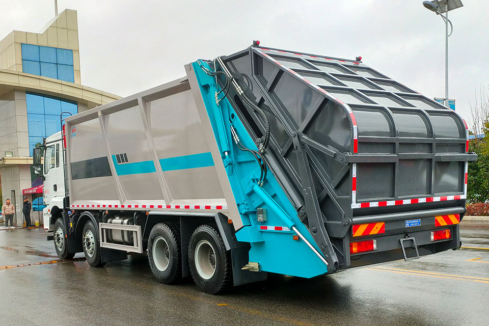 Czy można wrzucać śmieci do zgniatarki?